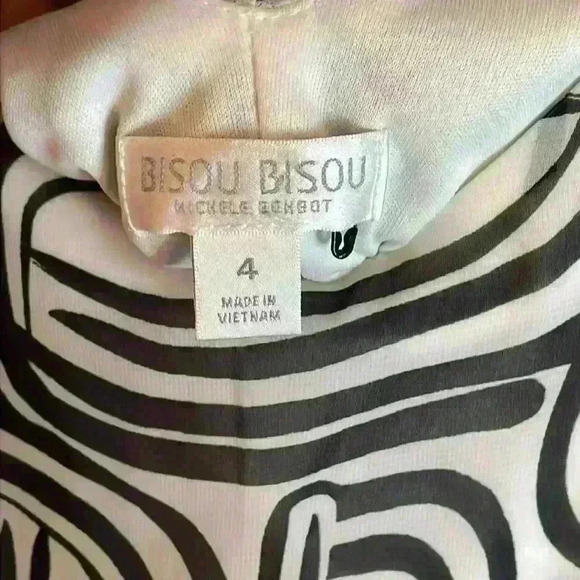 Bisou Bisou Black & White Geo Pattern Dress Size 4 - Picture 5 of 5